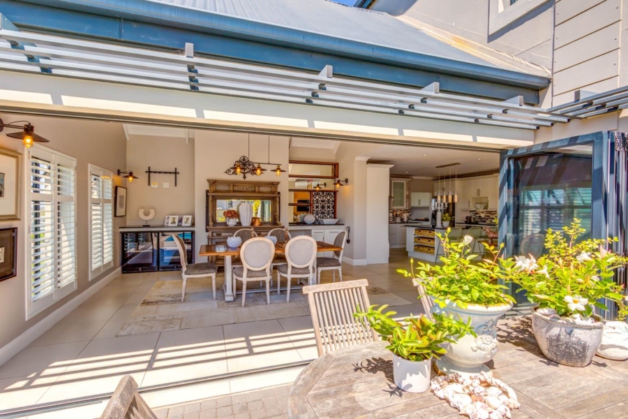 5 Bedroom Property for Sale in Kingswood Golf Estate Western Cape